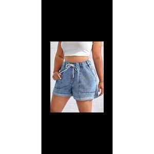 SHEIN Curve denim shorts with pockets size 1X